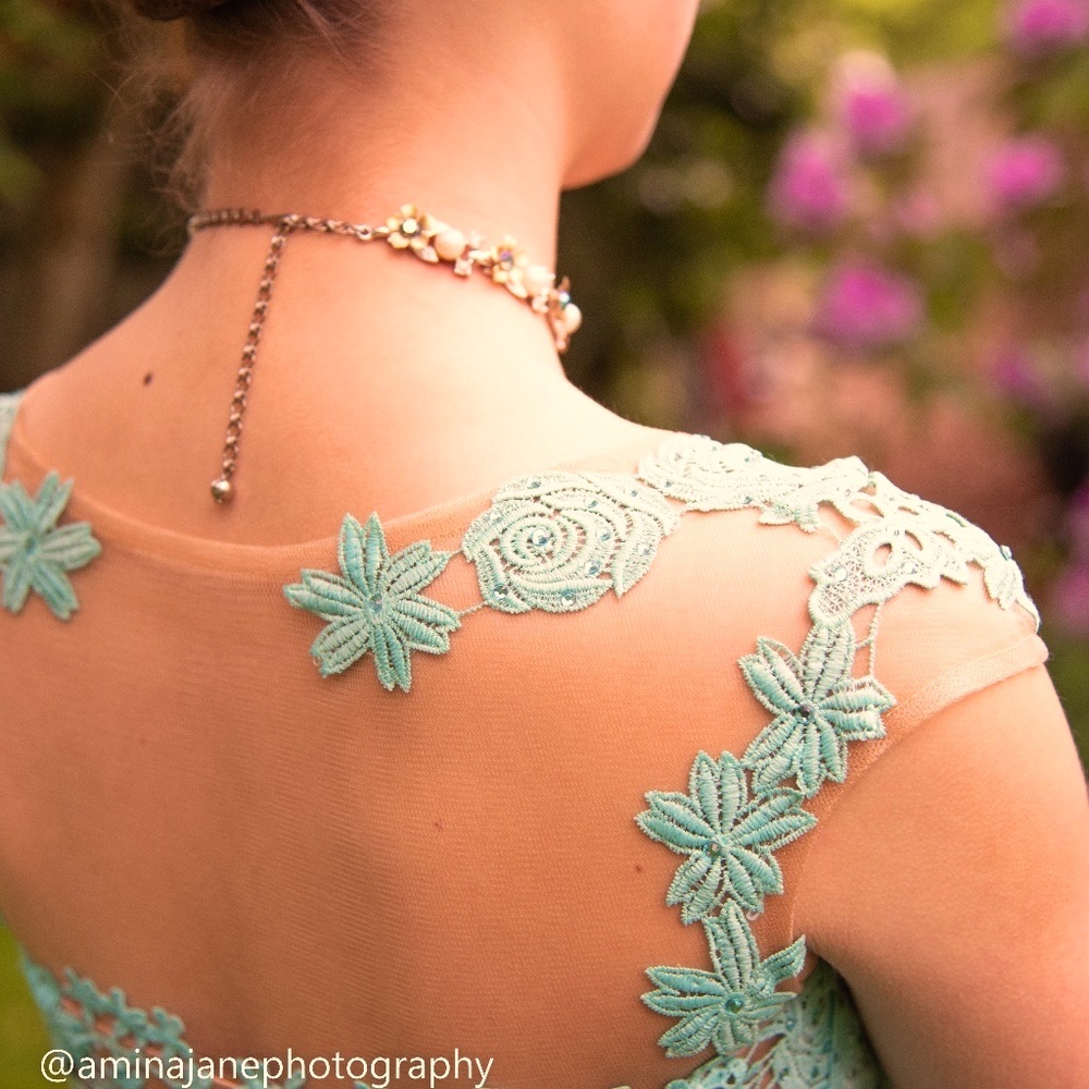 PROM OR EVENT DRESS๐ฟDAVE AND JOHNNY ๐ฟ Aqua - Picture 3 of 5